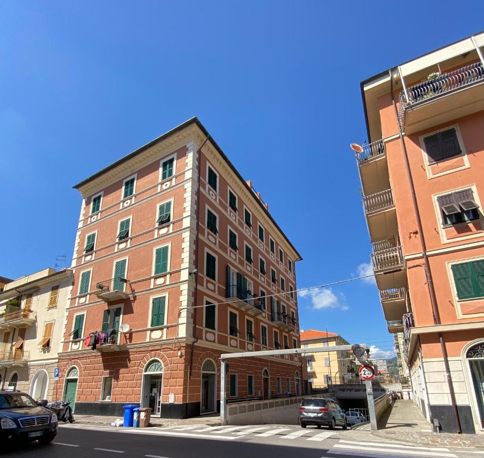 La Casa Al Mare A Lavagna Apartment Exterior photo
